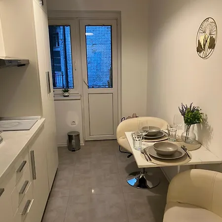 Διαμέρισμα Skadarlija Iza Coska Βελιγράδι